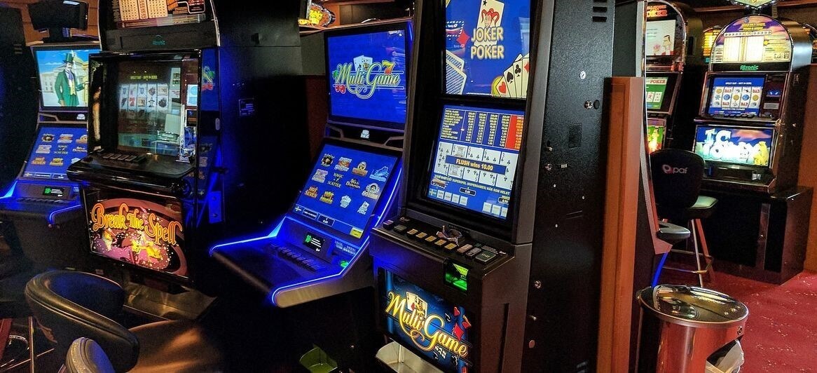 Free poker machine games Free poker machine games