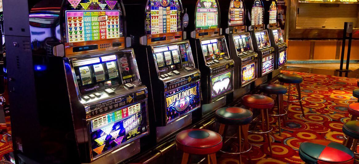 slots and roulette best odds